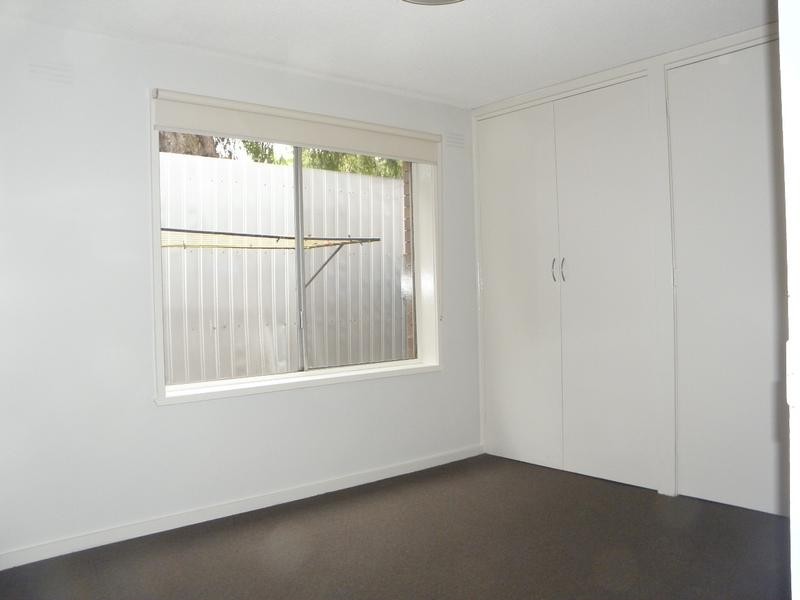 2/30 Sandown Road, Ascot Vale VIC 3032