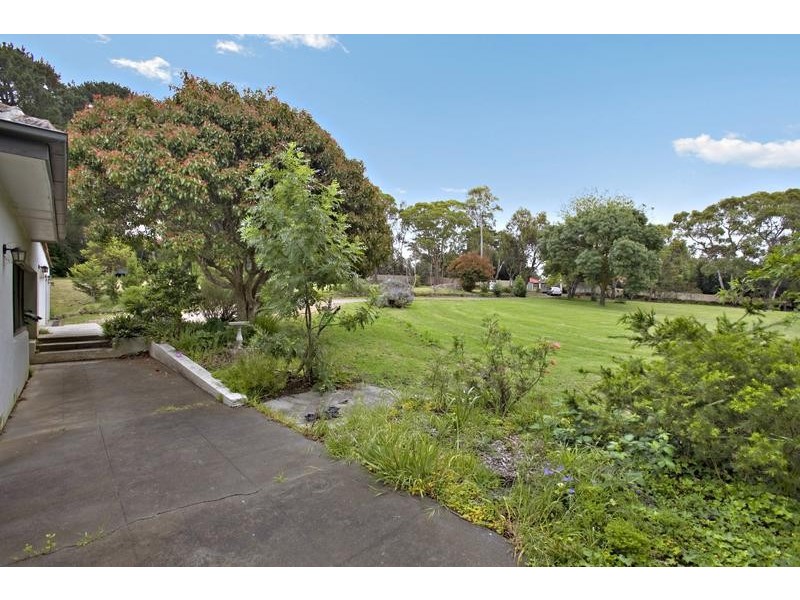 382 Old Warrandyte Road, Ringwood North VIC 3134