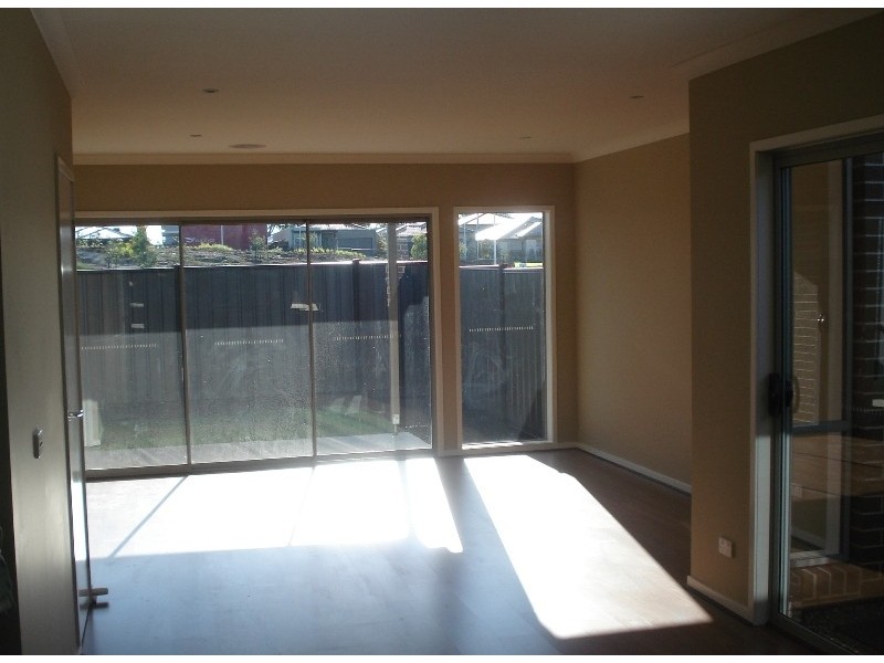 15 Creswick Drive, Epping VIC 3076
