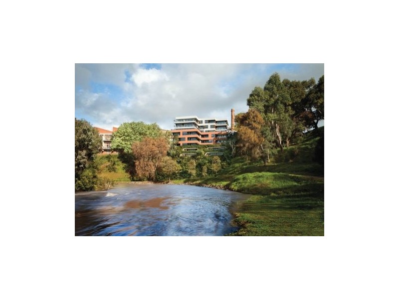 R2.4/88 Trenerry Crescent, Abbotsford VIC 3067