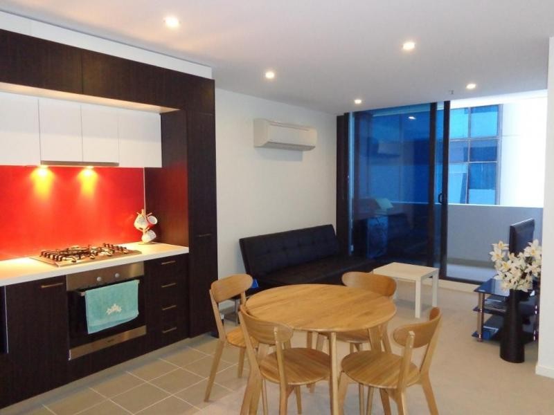 2203/8 Sutherland Street, Melbourne VIC 3000