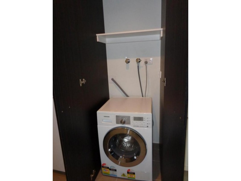 703/8 Sutherland Street, Melbourne VIC 3000