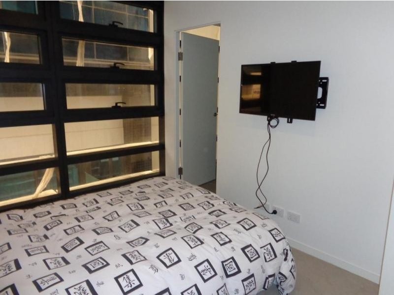 703/8 Sutherland Street, Melbourne VIC 3000