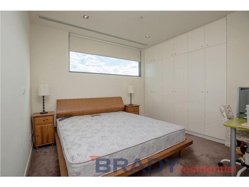 2402/25-33 Wills Street, Melbourne VIC 3000