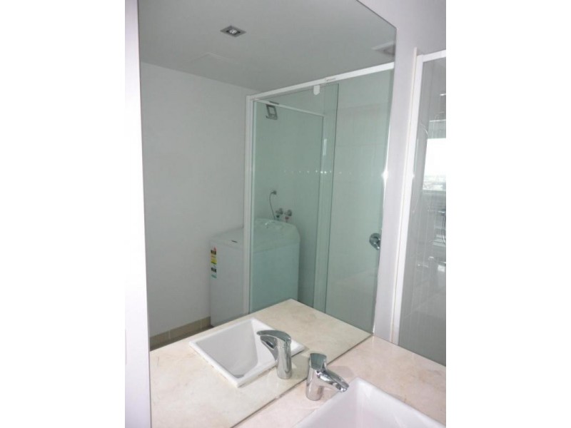 2507/8 Downie Street, Melbourne VIC 3000
