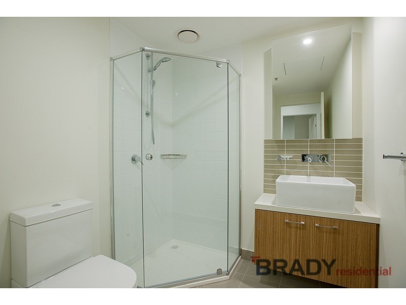 704/8 Sutherland Street, Melbourne VIC 3000