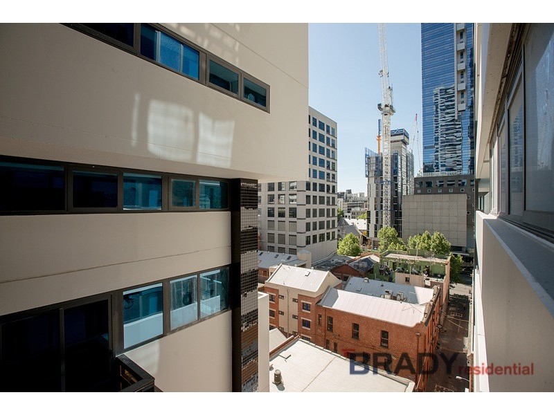 704/8 Sutherland Street, Melbourne VIC 3000