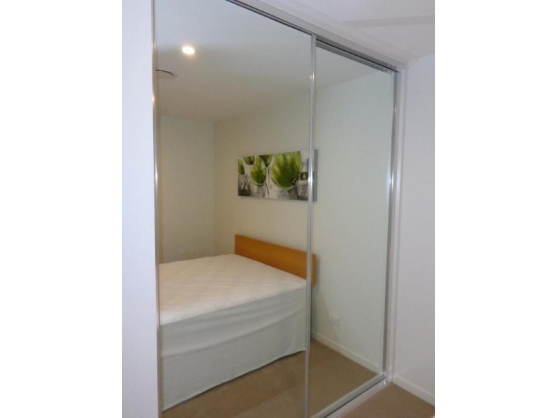 1207/5 Sutherland Street, Melbourne VIC 3000