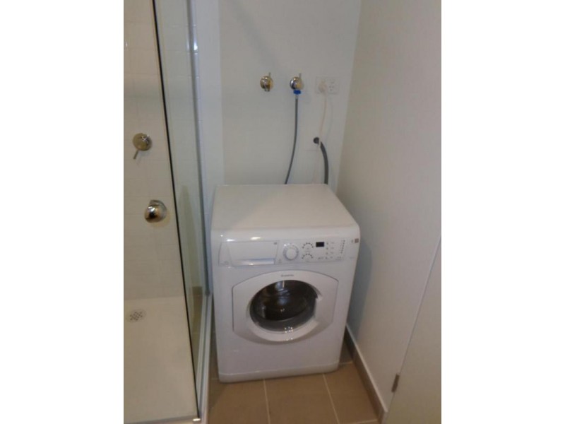 1207/5 Sutherland Street, Melbourne VIC 3000