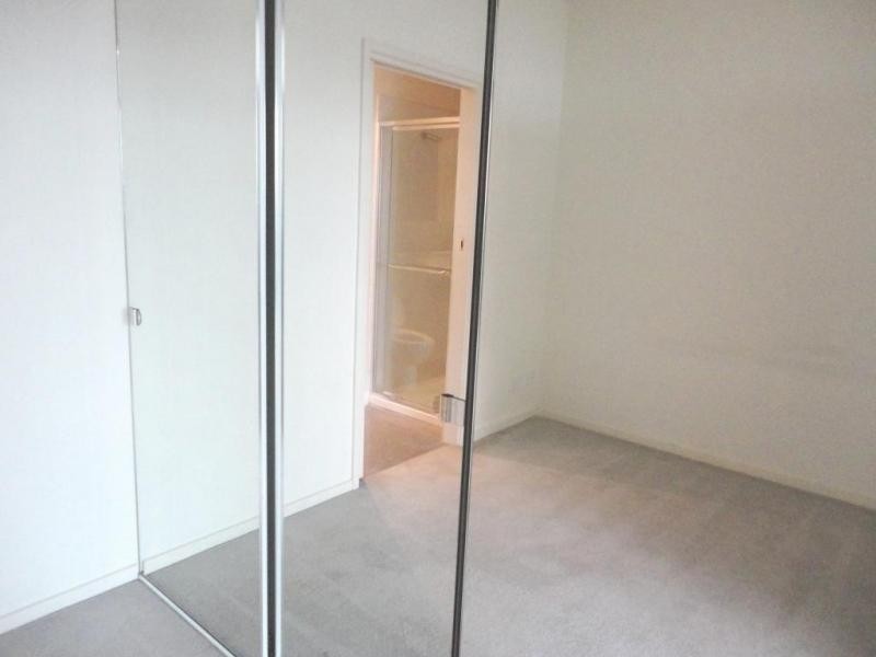 1803/25-33 Wills Street, Melbourne VIC 3000