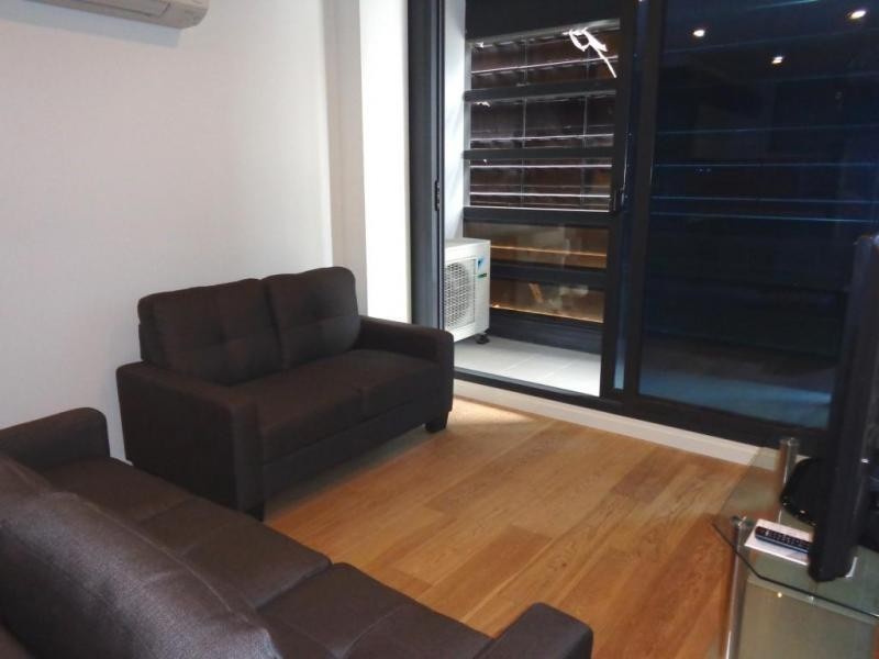 404/8 Sutherland Street, Melbourne VIC 3000
