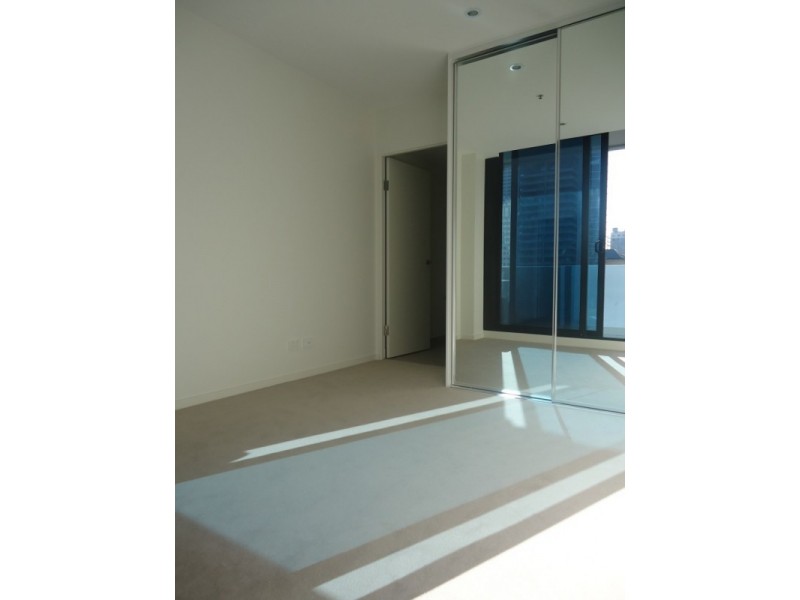 809/8 Sutherland Street, Melbourne VIC 3000
