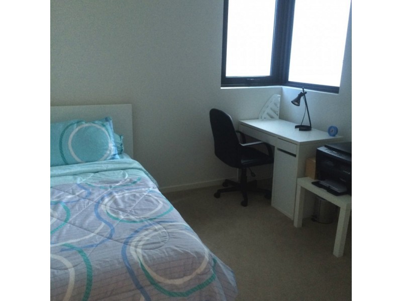 2402/8 Sutherland Street, Melbourne VIC 3000