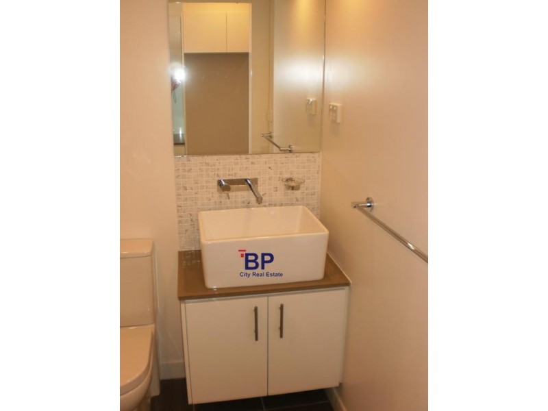 2605/8 Exploration Lane, Melbourne VIC 3000