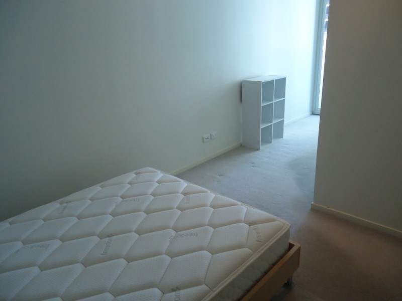 1605/22-40 Wills Street, Melbourne VIC 3000