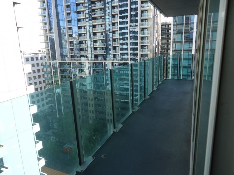 1605/22-40 Wills Street, Melbourne VIC 3000