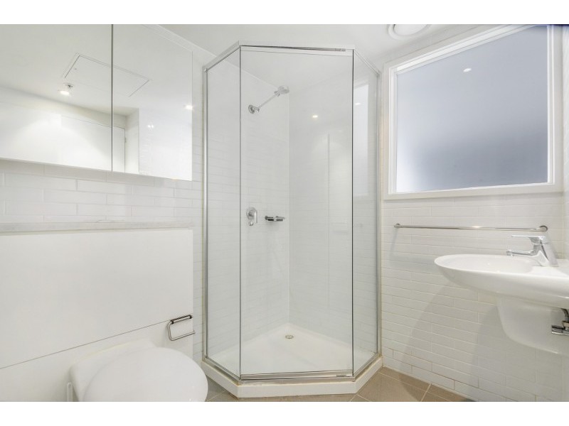 2401/22-40 Wills Street, Melbourne VIC 3000