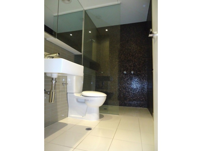 713/55 Queens Road, Melbourne VIC 3000