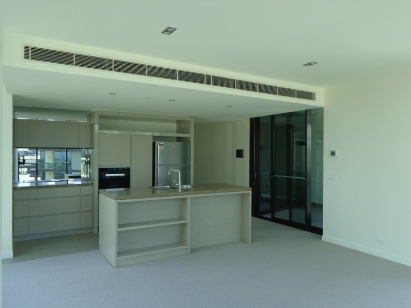 906/9 Waterside Place, Docklands VIC 3008