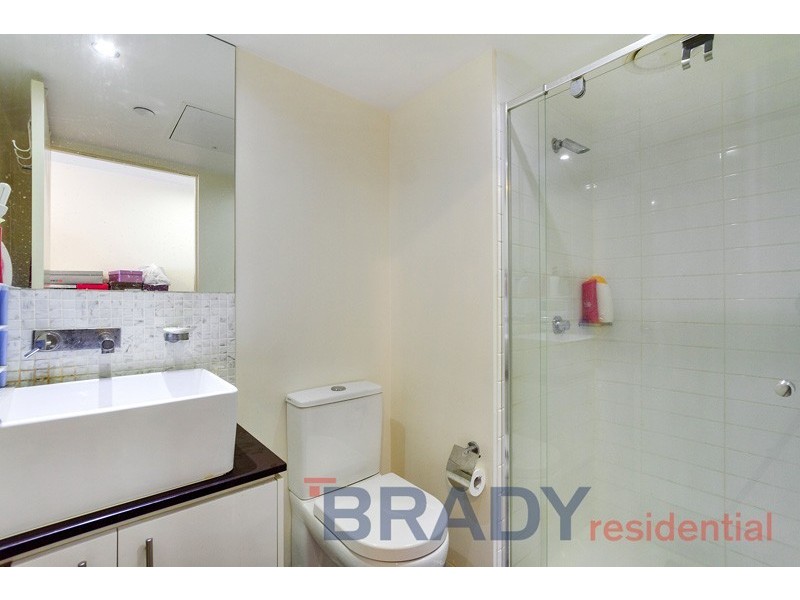 2005/8 Exploration Lane, Melbourne VIC 3000