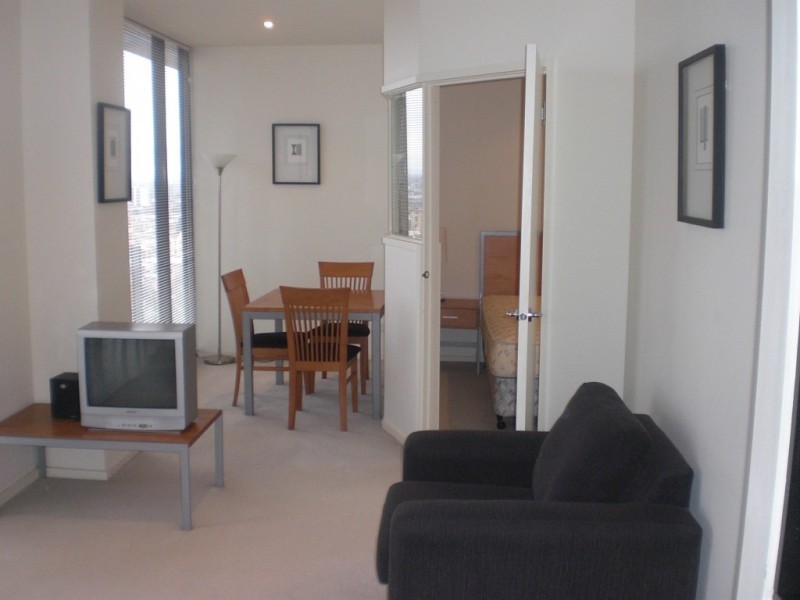 2105/22-40 Wills Street, Melbourne VIC 3000