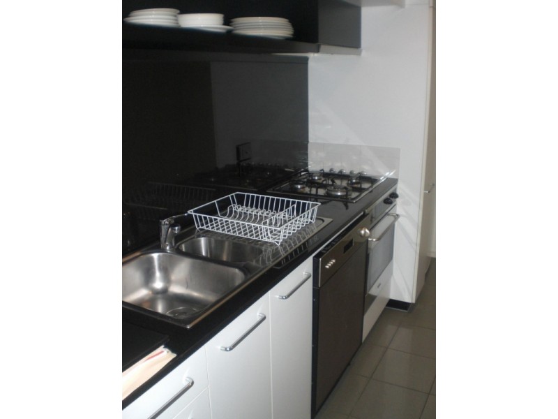 2105/22-40 Wills Street, Melbourne VIC 3000