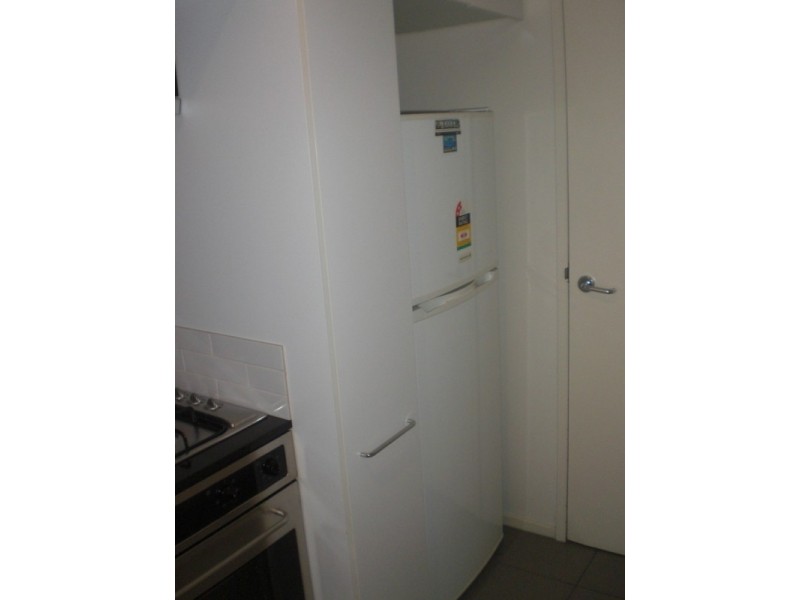 2105/22-40 Wills Street, Melbourne VIC 3000