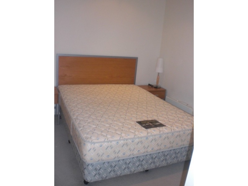 2105/22-40 Wills Street, Melbourne VIC 3000