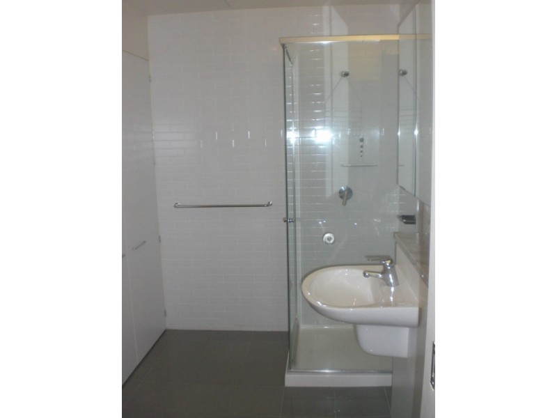 2105/22-40 Wills Street, Melbourne VIC 3000