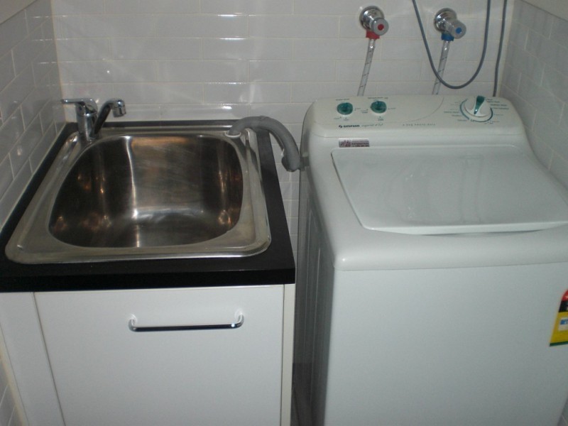 2105/22-40 Wills Street, Melbourne VIC 3000