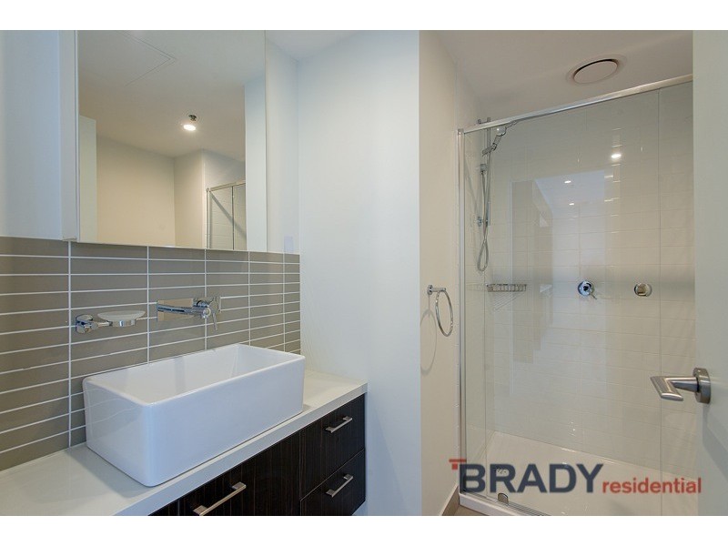 1005/8 Sutherland Street, Melbourne VIC 3000