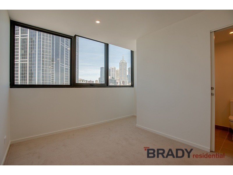 1007/8 Sutherland Street, Melbourne VIC 3000