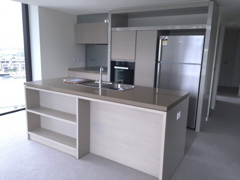 906/9 Waterside Place, Docklands VIC 3008