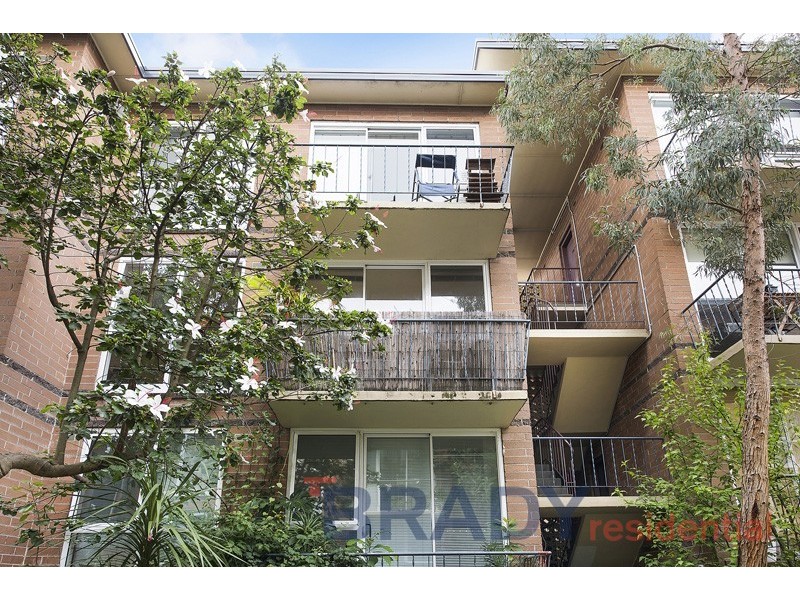 27/25 Robe Street, St Kilda VIC 3182