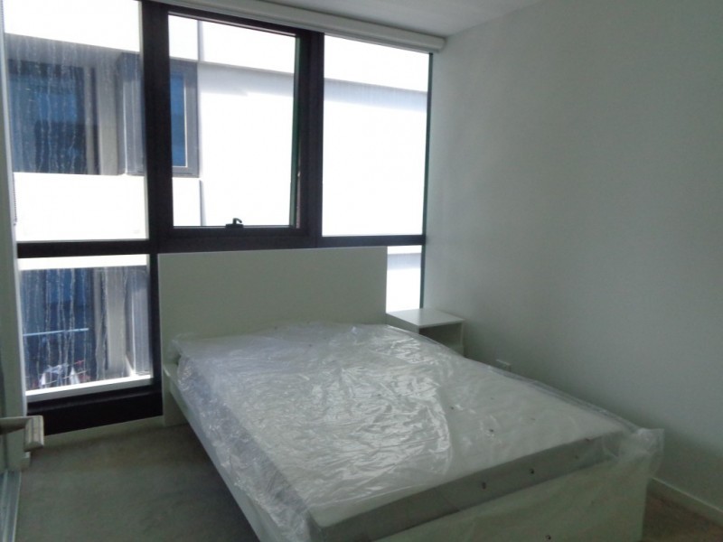 1303/5 Sutherland Street, Melbourne VIC 3000