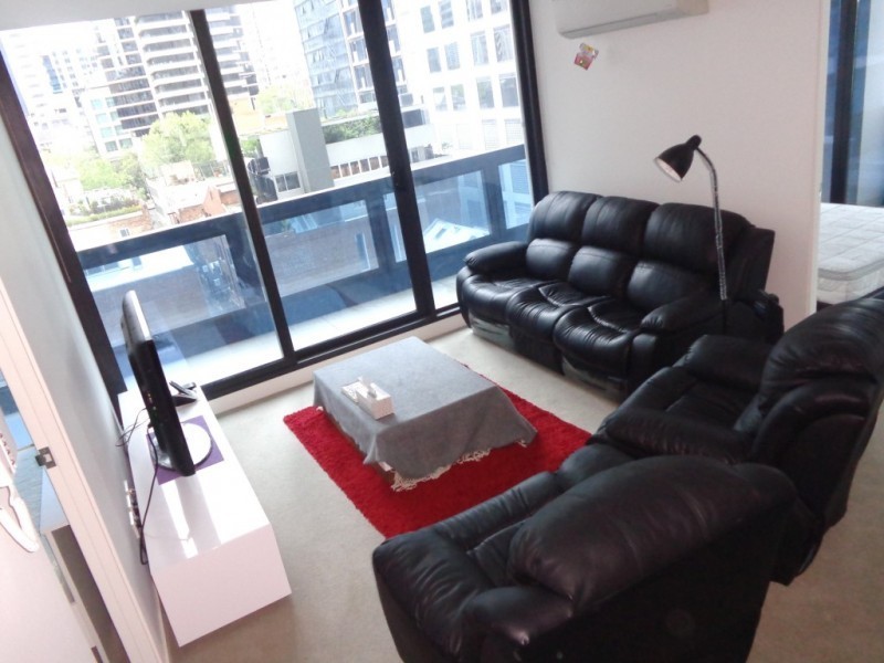 707/8 Sutherland Street, Melbourne VIC 3000