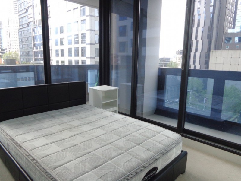 707/8 Sutherland Street, Melbourne VIC 3000