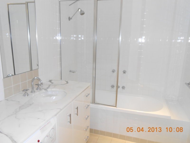 62/394 Collins Street, Melbourne VIC 3000