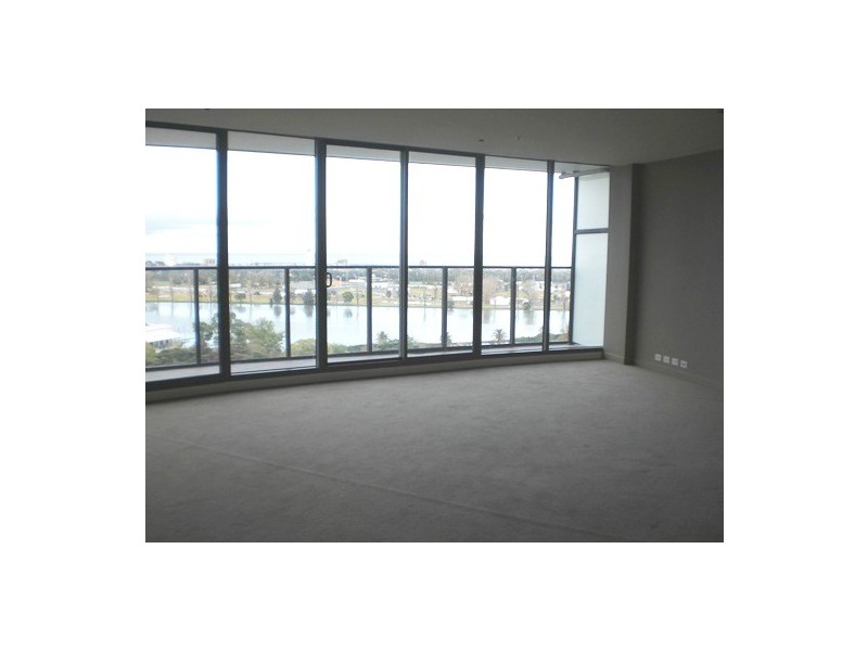 1206/55 Queens Road, Melbourne VIC 3004