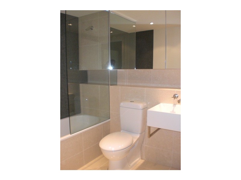 1206/55 Queens Road, Melbourne VIC 3004