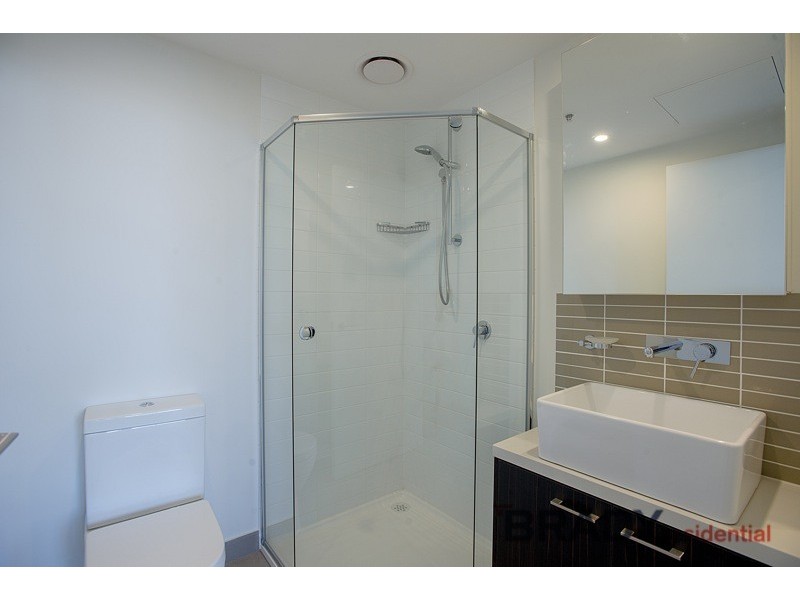 3202/8 Sutherland Street, Melbourne VIC 3000