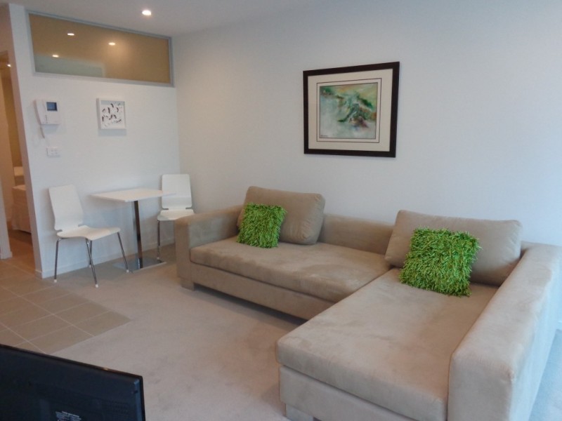 1207/5 Sutherland Street, Melbourne VIC 3000