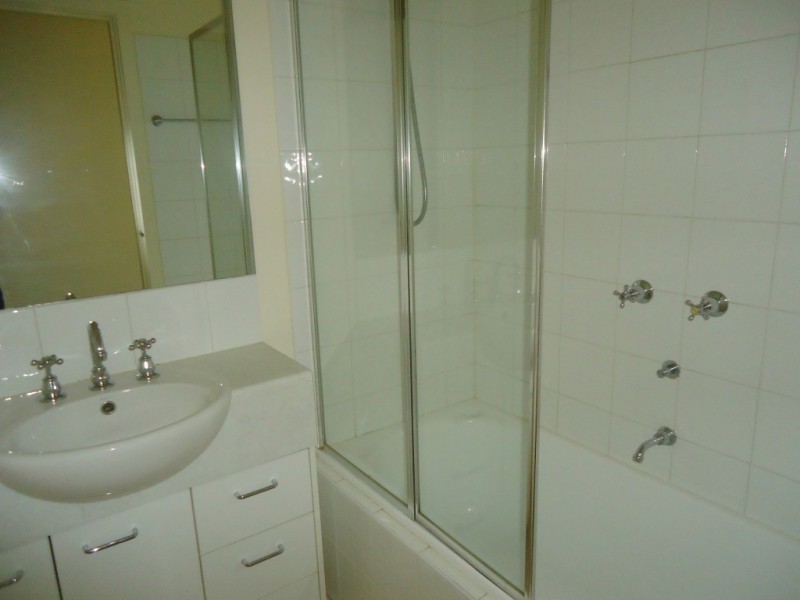 1208/455 Elizabeth Street, Melbourne VIC 3000