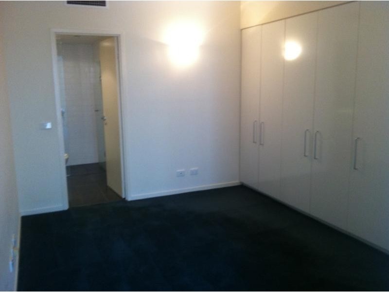 207/459 Royal Parade, Parkville VIC 3052