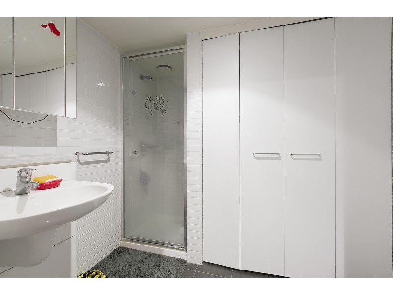 2103/22-40 Wills Street, Melbourne VIC 3000