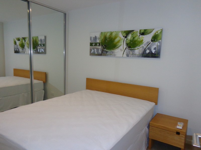 1207/5 Sutherland Street, Melbourne VIC 3000