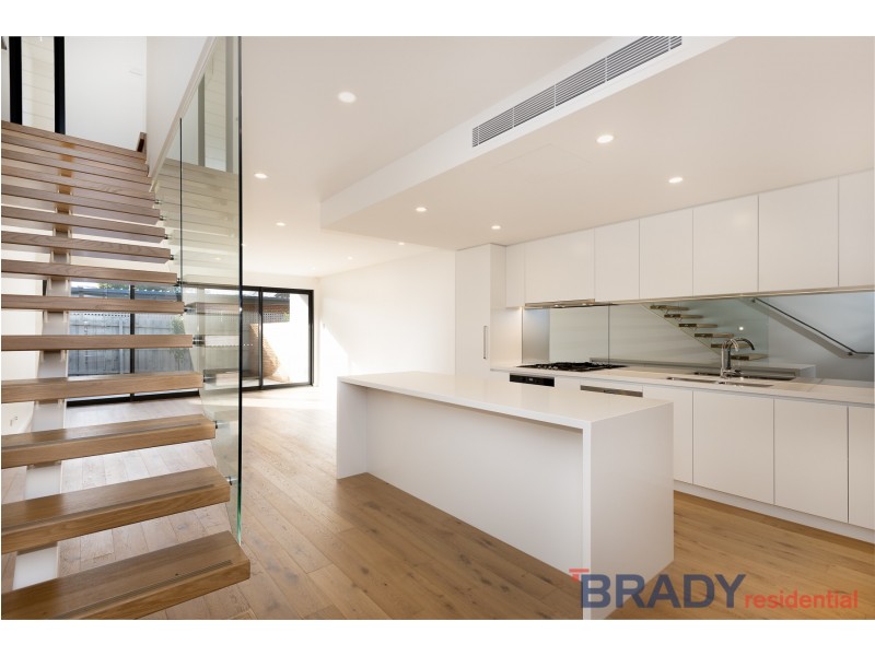 18/19 Landcox Street, Brighton East VIC 3187