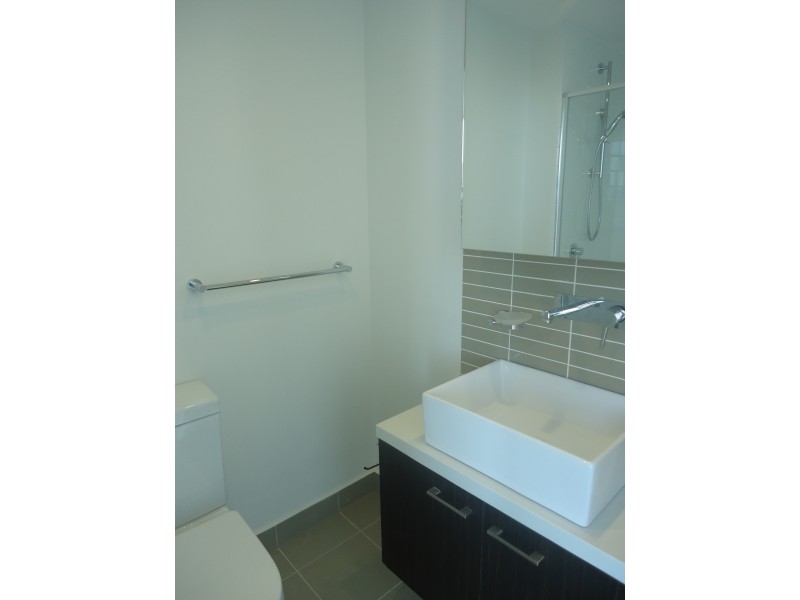 3807/8 Sutherland Street, Melbourne VIC 3000