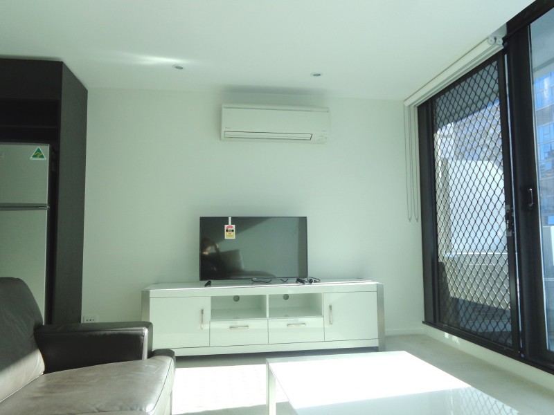 1303/5 Sutherland Street, Melbourne VIC 3000