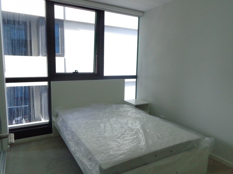 1303/5 Sutherland Street, Melbourne VIC 3000